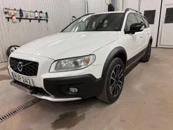 Vit Begagnad 2015 Volvo XC70 Dynamic SUV | 175 000 kr (Marknadspris)