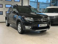 Svart Begagnad 2016 Dacia Sandero Stepway Kombi | 85 900 kr (Lite dyr)