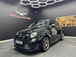 Svart Begagnad 2016 Abarth 595 Competizione Halvkombi | 149 900 kr (Marknadspris)