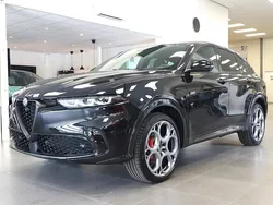 Svart (svart ) Begagnad 2023 Alfa Romeo Tonale Veloce SUV | 533 900 kr