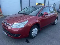 Ljusröd Begagnad 2005 Citroën C4 Halvkombi | 24 900 kr (Marknadspris)