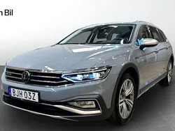 Grå Begagnad 2022 VW Passat Alltrack Executive Kombi | 339 900 kr (Marknadspris)