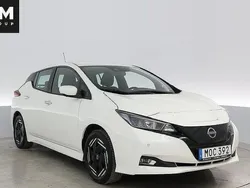 Vit Begagnad 2023 Nissan Leaf Acenta Halvkombi | 174 900 kr