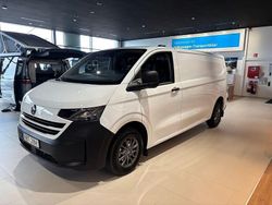 Vit Ny 2025 VW T6.1 Van | 659 900 kr (Lite dyr)