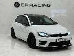 Vit Begagnad 2015 VW Golf VII R Halvkombi | 199 990 kr (Bra pris)