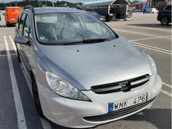 Grå Begagnad 2005 Peugeot 307 Kombi | 15 000 kr (Marknadspris)
