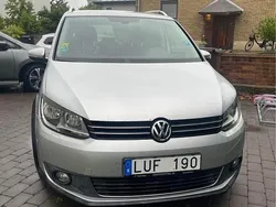 Silver Begagnad 2012 VW Touran Cross Minibuss | 75 000 kr (Marknadspris)