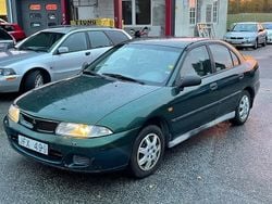 Grön Begagnad 1999 Mitsubishi Carisma Halvkombi | 12 900 kr