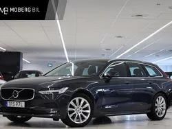 Grå Begagnad 2019 Volvo V90 Momentum Kombi | 284 900 kr (Marknadspris)