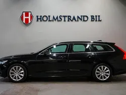 Svart Begagnad 2018 Volvo V90 Momentum Kombi | 239 900 kr (Marknadspris)