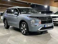 Moonstone grey Ny 2025 Mitsubishi Outlander P-HEV Instyle SUV | 609 900 kr