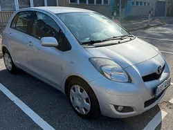Silver Begagnad 2010 Toyota Yaris Halvkombi | 28 900 kr (Bra pris)