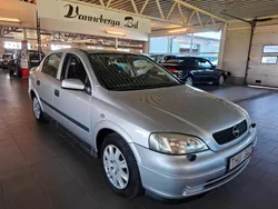 Grå Begagnad 2002 Opel Astra Sedan | 37 500 kr