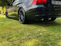 Svart Begagnad 2009 BMW 325 Comfort Edition Kombi | 105 000 kr (Dyr)