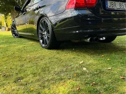 Svart Begagnad 2009 BMW 325 Comfort Edition Kombi | 105 000 kr (Lite dyr)