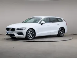 Vit Begagnad 2020 Volvo V60 Momentum Kombi | 295 000 kr (Bra pris)