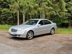 Silver Begagnad 2003 Mercedes E240 Sedan | 49 000 kr (Marknadspris)