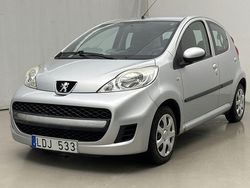 Grå Begagnad 2011 Peugeot 107 Halvkombi | 33 000 kr (Superpris)