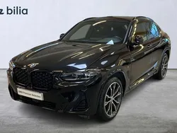 Svart Begagnad 2022 BMW X4 M Sport SUV | 549 000 kr (Marknadspris)