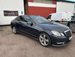 Mörkgrå Begagnad 2012 Mercedes E220 Avantgarde Sedan | 114 900 kr (Marknadspris)