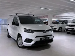 Vit Begagnad 2022 Toyota Proace City Van | 299 900 kr (Marknadspris)