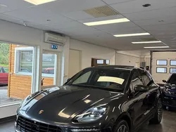Grå Begagnad 2016 Porsche Macan S SUV | 319 900 kr (Marknadspris)