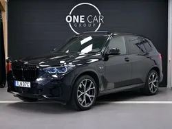 Svart Begagnad 2022 BMW X5 M Sport SUV | 659 800 kr (Marknadspris)