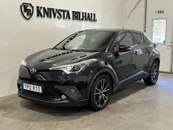 Svart Begagnad 2017 Toyota C-HR Executive SUV | 189 400 kr (Marknadspris)