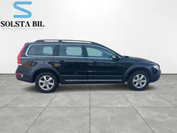 Svart Begagnad 2014 Volvo XC70 Momentum SUV | 174 900 kr (Marknadspris)