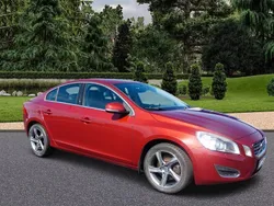 Röd Begagnad 2011 Volvo S60 Momentum Sedan | 99 800 kr (Marknadspris)