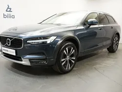 Blå Begagnad 2019 Volvo V90 CC Kombi | 359 900 kr (Marknadspris)