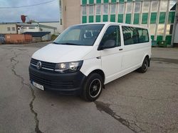 Vit Begagnad 2015 VW T6 Van | 189 000 kr