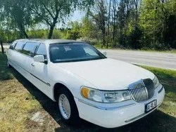 Vit Begagnad 2002 Lincoln Town Car Sedan | 145 000 kr