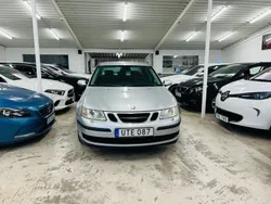 Ljusgrå Begagnad 2004 Saab 9-3 Linear Sedan | 29 000 kr (Marknadspris)