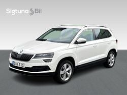 Vit Begagnad 2021 Skoda Karoq Style SUV | 214 800 kr (Marknadspris)
