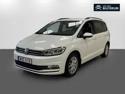 Vit Begagnad 2017 VW Touran Minibuss | 199 000 kr (Bra pris)