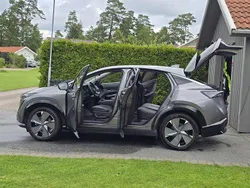 Grå Begagnad 2022 Nissan Ariya SUV | 205 488 kr