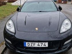 Grå Begagnad 2012 Porsche Panamera Halvkombi | 230 000 kr