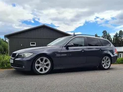 Grå Begagnad 2006 BMW 330 Comfort Edition Kombi | 50 000 kr (Superpris)
