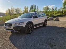 Vit Begagnad 2015 Volvo XC70 Momentum SUV | 195 000 kr (Lite dyr)