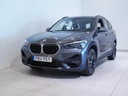 Grå Begagnad 2021 BMW X1 SUV | 269 900 kr