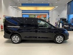 Svart (deep black pärleffekt) Ny 2025 VW Caddy Maxi Minibuss | 500 000 kr (Bra pris)