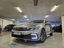 Silver Begagnad 2021 VW Passat GTE Kombi | 299 500 kr (Lite dyr)