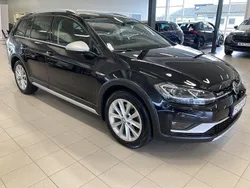 Svart Begagnad 2018 VW Golf Alltrack Kombi | 199 900 kr (Bra pris)
