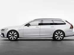 Vit Ny 2025 Volvo V90 Plus Kombi | 585 500 kr
