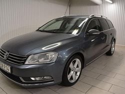 Mörkgrå (grå) Begagnad 2014 VW Passat Kombi | 74 000 kr (Marknadspris)
