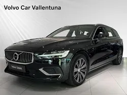Svart Begagnad 2022 Volvo V60 Kombi | 379 900 kr (Marknadspris)