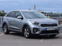 Grå Begagnad 2019 Kia Niro 2 SUV | 192 500 kr (Marknadspris)