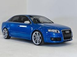 Blå Begagnad 2006 Audi RS4 Comfort Sedan | 369 900 kr