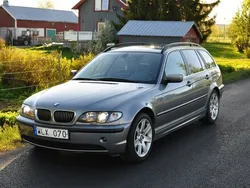 Grå Begagnad 2005 BMW 320 Sport Line Kombi | 42 000 kr (Marknadspris)